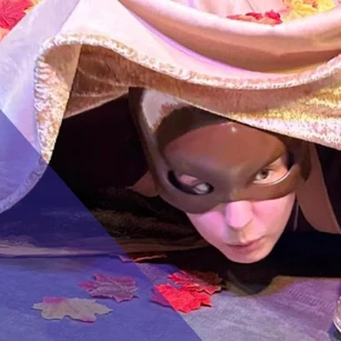 LA MIRADA DE JÚLIA